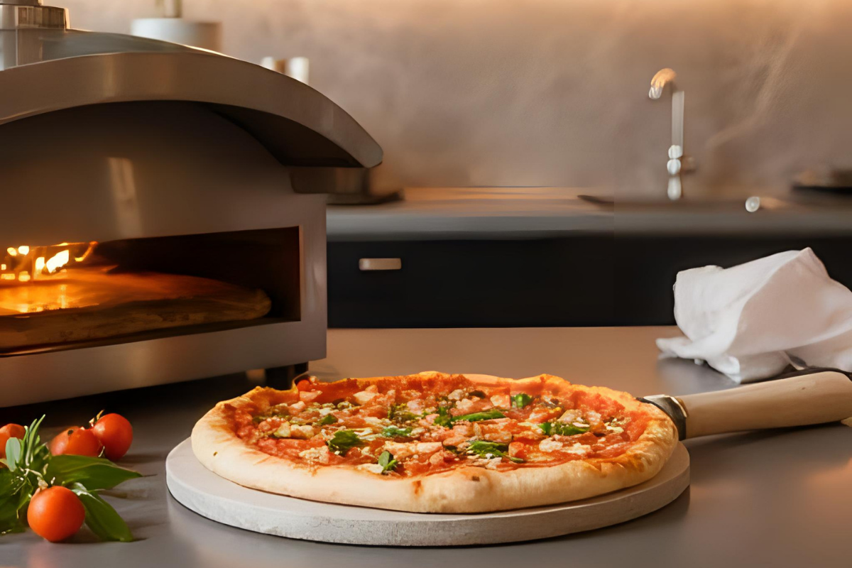 Fours à pizza maison : électriques, ronds et à gaz pour une cuisson 400–450°C